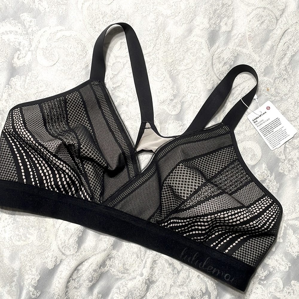 Lulu lemon awake to lace bra